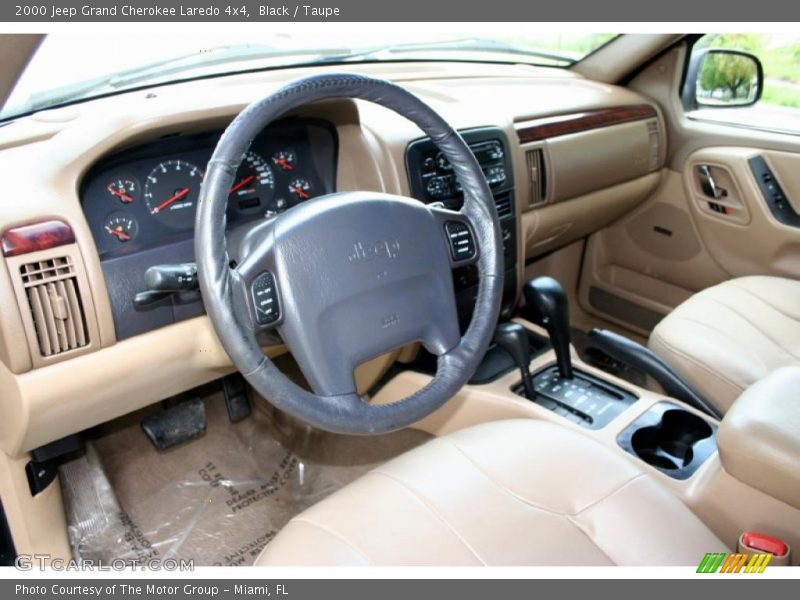 Black / Taupe 2000 Jeep Grand Cherokee Laredo 4x4