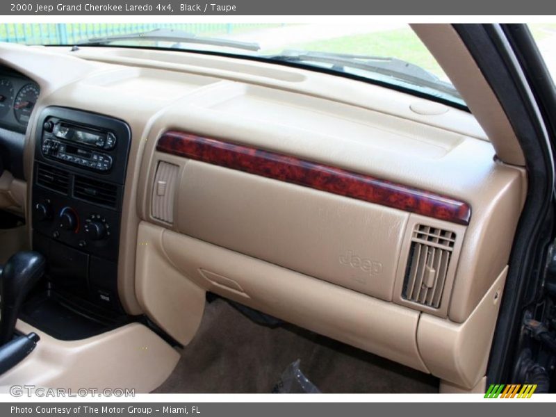 Black / Taupe 2000 Jeep Grand Cherokee Laredo 4x4