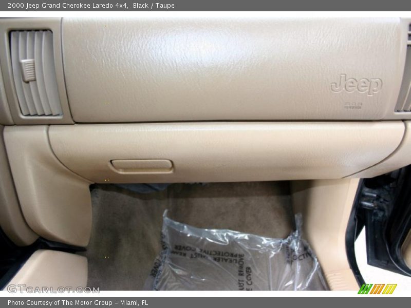 Black / Taupe 2000 Jeep Grand Cherokee Laredo 4x4