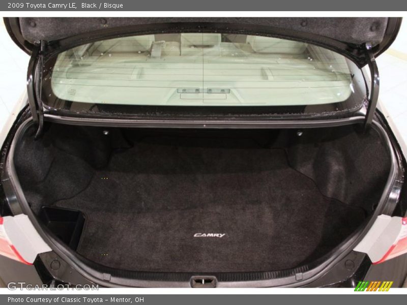 Black / Bisque 2009 Toyota Camry LE