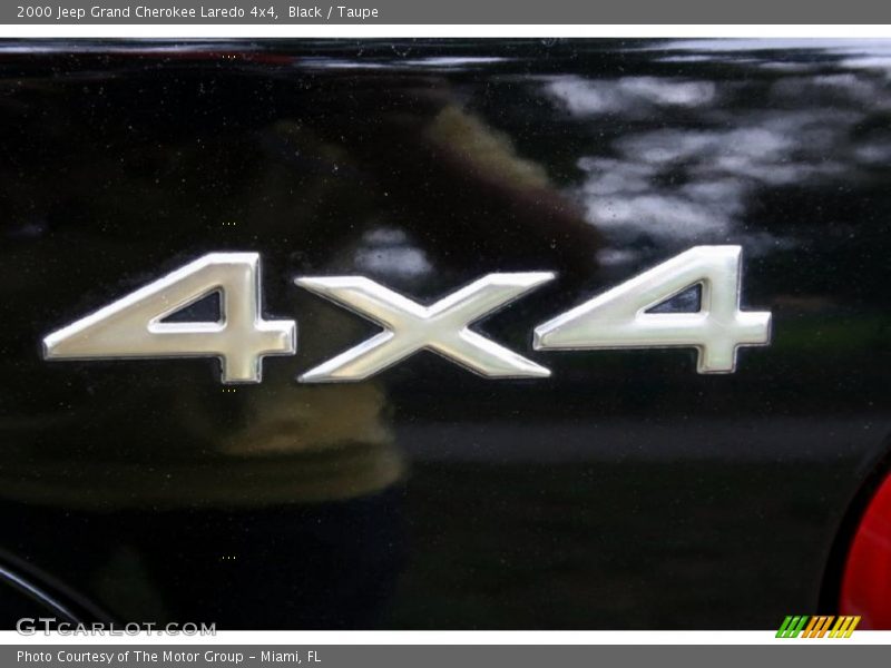 Black / Taupe 2000 Jeep Grand Cherokee Laredo 4x4