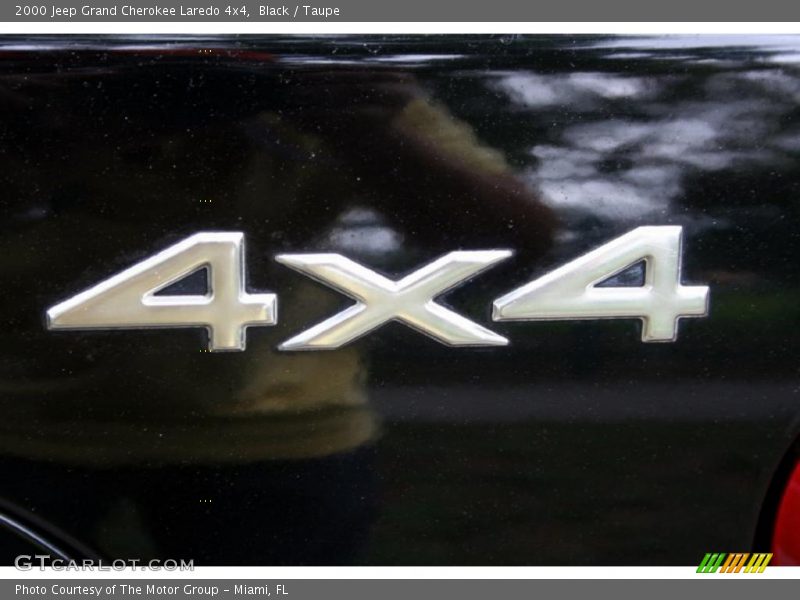 Black / Taupe 2000 Jeep Grand Cherokee Laredo 4x4
