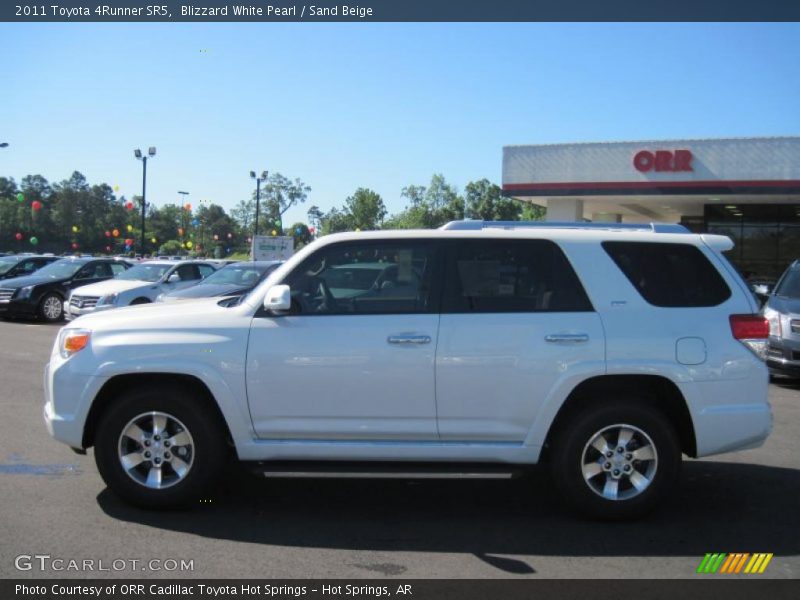 Blizzard White Pearl / Sand Beige 2011 Toyota 4Runner SR5