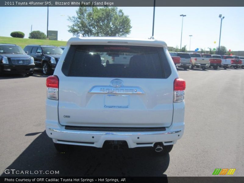 Blizzard White Pearl / Sand Beige 2011 Toyota 4Runner SR5
