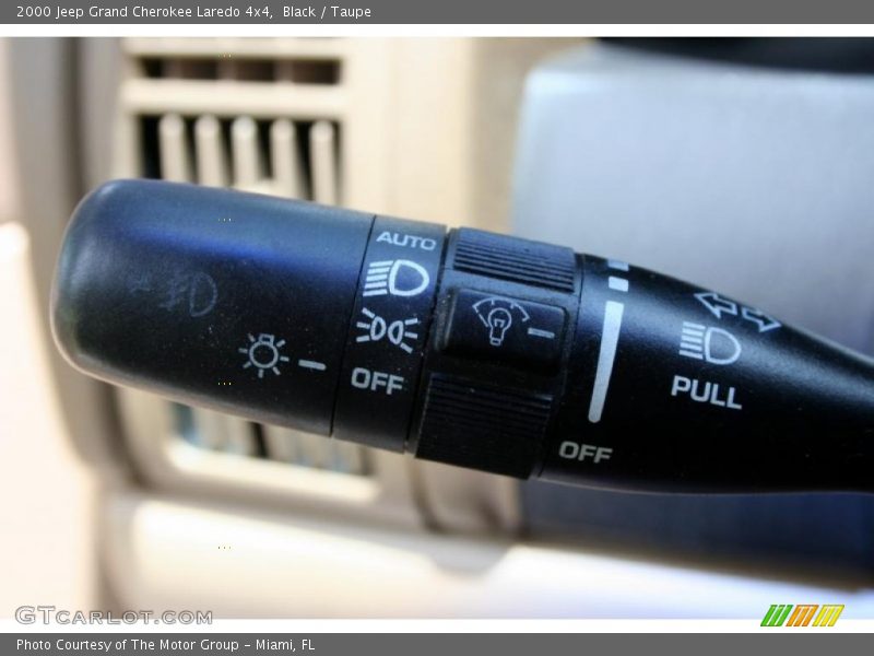 Black / Taupe 2000 Jeep Grand Cherokee Laredo 4x4