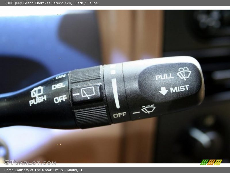 Black / Taupe 2000 Jeep Grand Cherokee Laredo 4x4
