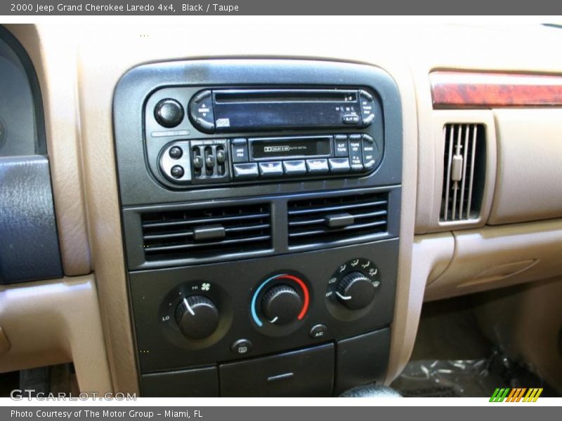 Black / Taupe 2000 Jeep Grand Cherokee Laredo 4x4
