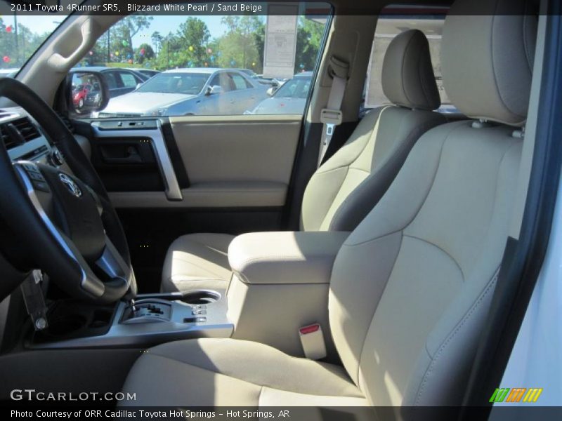 Blizzard White Pearl / Sand Beige 2011 Toyota 4Runner SR5