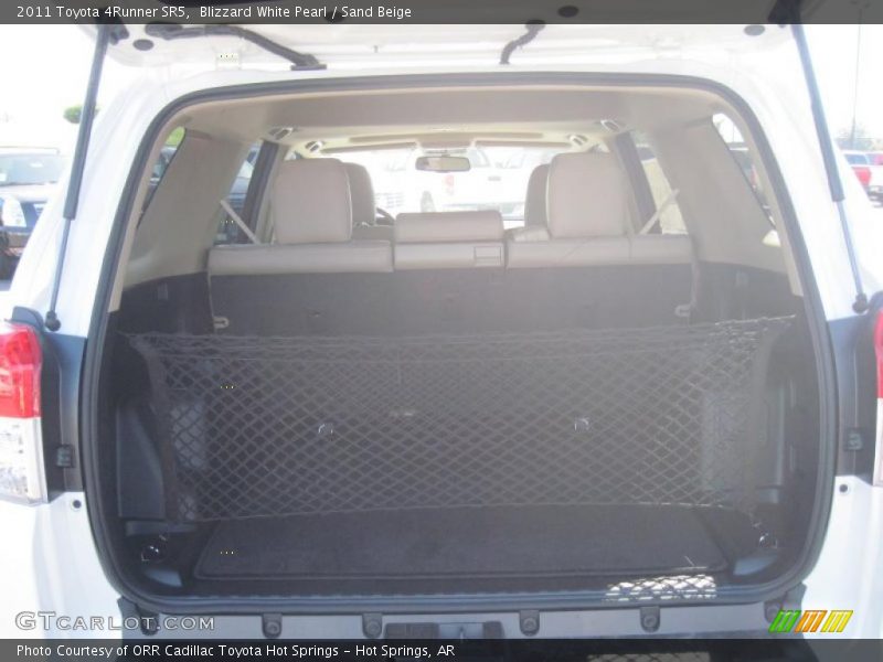 Blizzard White Pearl / Sand Beige 2011 Toyota 4Runner SR5