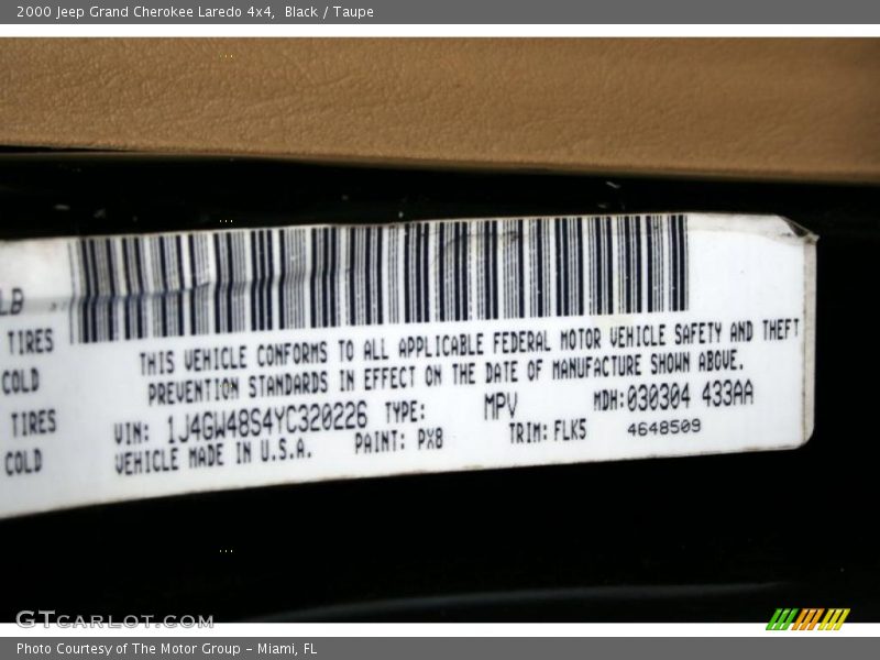 Black / Taupe 2000 Jeep Grand Cherokee Laredo 4x4