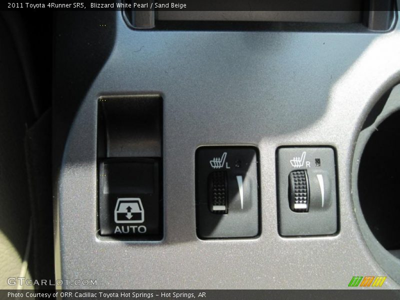 Blizzard White Pearl / Sand Beige 2011 Toyota 4Runner SR5