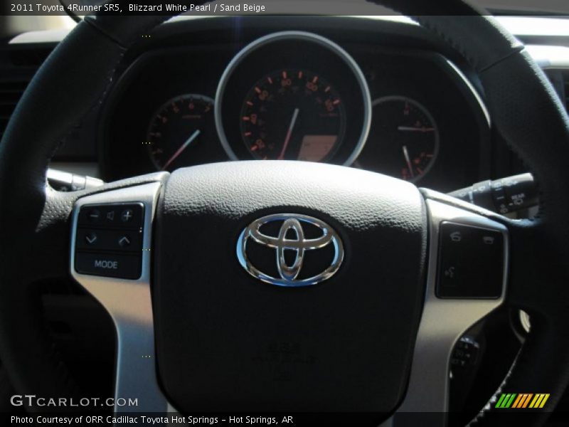 Blizzard White Pearl / Sand Beige 2011 Toyota 4Runner SR5