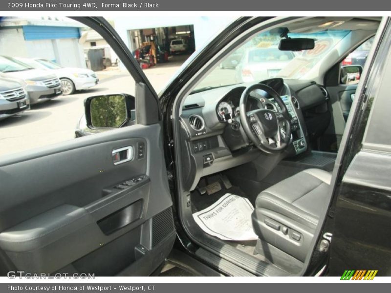 Formal Black / Black 2009 Honda Pilot Touring 4WD