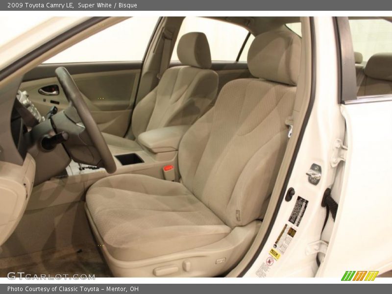 Super White / Bisque 2009 Toyota Camry LE