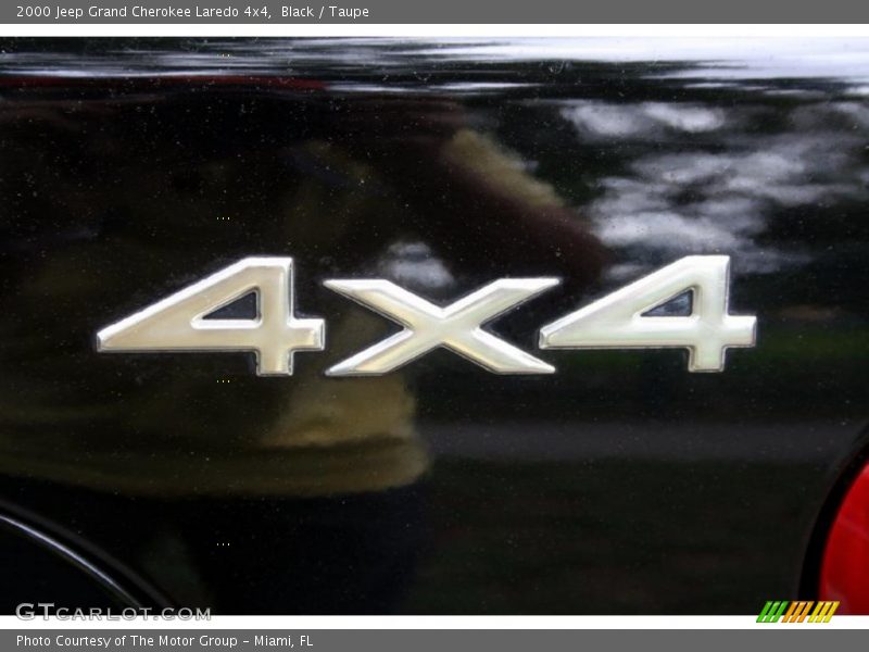 Black / Taupe 2000 Jeep Grand Cherokee Laredo 4x4
