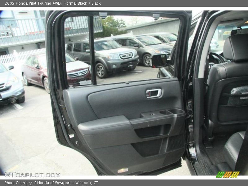 Formal Black / Black 2009 Honda Pilot Touring 4WD