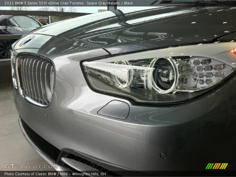 Space Gray Metallic / Black 2011 BMW 5 Series 550i xDrive Gran Turismo