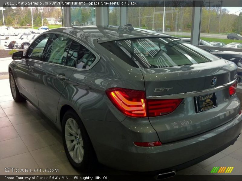 Space Gray Metallic / Black 2011 BMW 5 Series 550i xDrive Gran Turismo