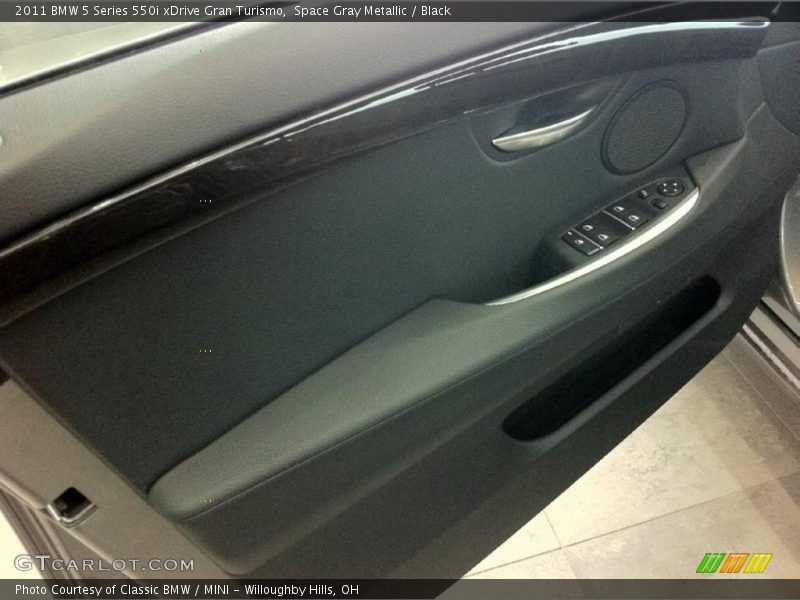 Space Gray Metallic / Black 2011 BMW 5 Series 550i xDrive Gran Turismo
