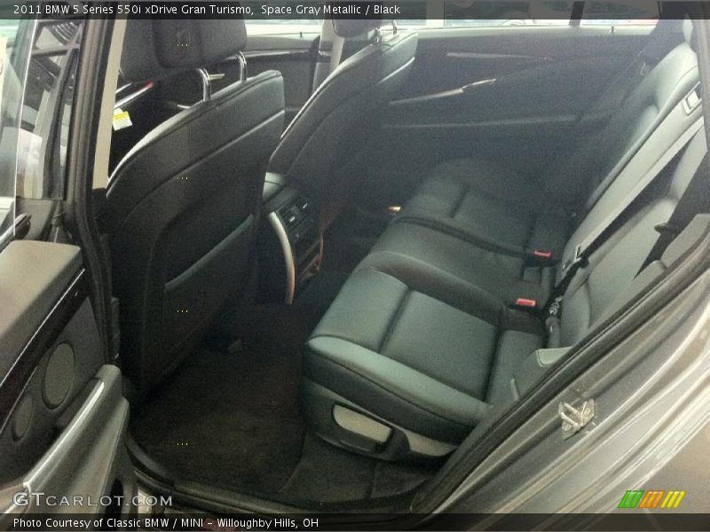 Space Gray Metallic / Black 2011 BMW 5 Series 550i xDrive Gran Turismo