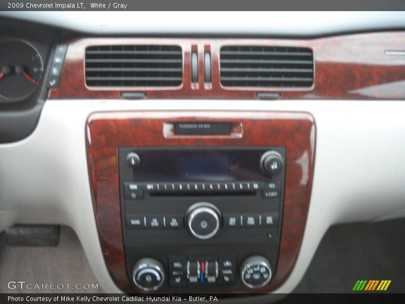 White / Gray 2009 Chevrolet Impala LT