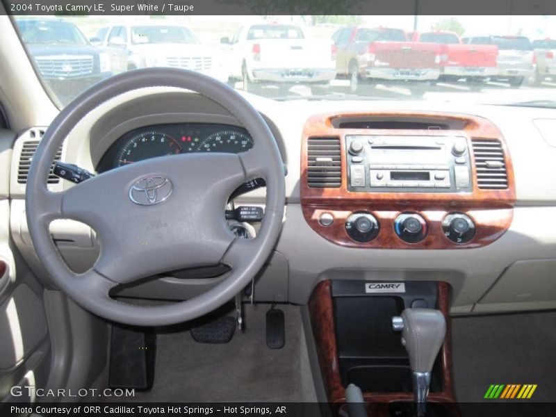Super White / Taupe 2004 Toyota Camry LE