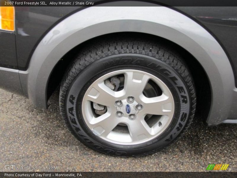 Alloy Metallic / Shale Grey 2007 Ford Freestyle SEL