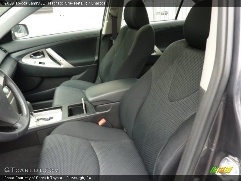 Magnetic Gray Metallic / Charcoal 2009 Toyota Camry SE