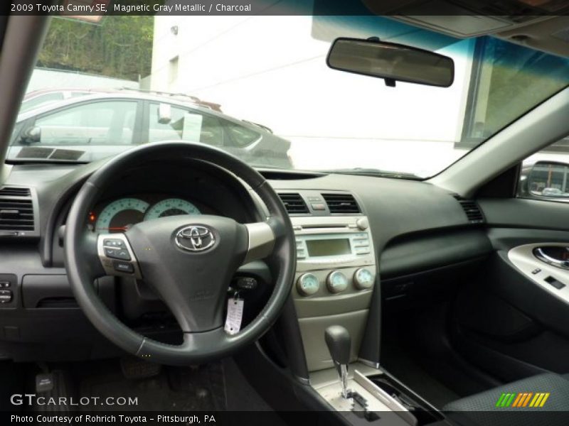 Magnetic Gray Metallic / Charcoal 2009 Toyota Camry SE