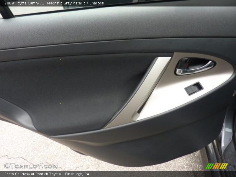 Magnetic Gray Metallic / Charcoal 2009 Toyota Camry SE