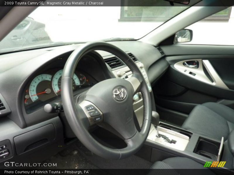 Magnetic Gray Metallic / Charcoal 2009 Toyota Camry SE