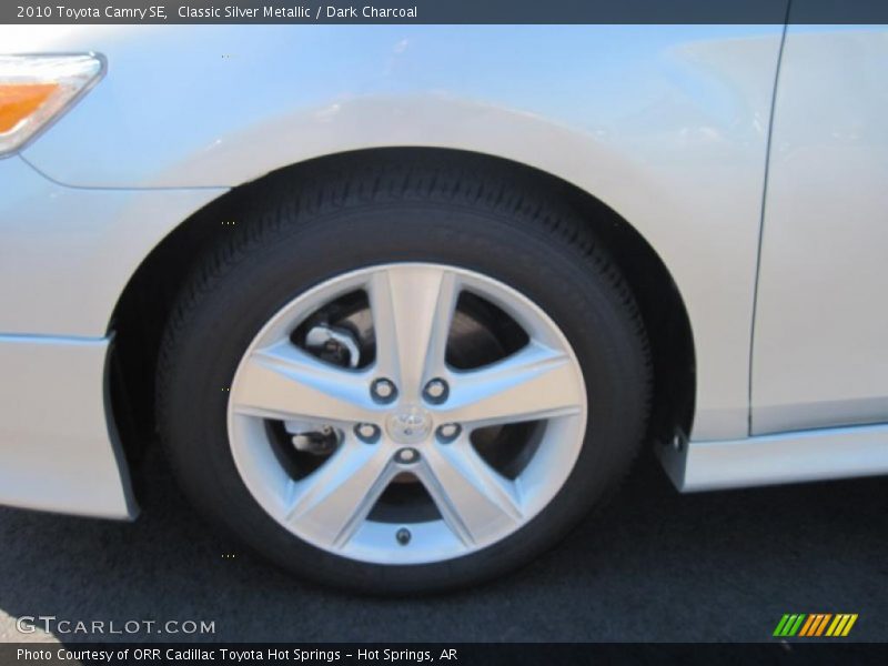 Classic Silver Metallic / Dark Charcoal 2010 Toyota Camry SE