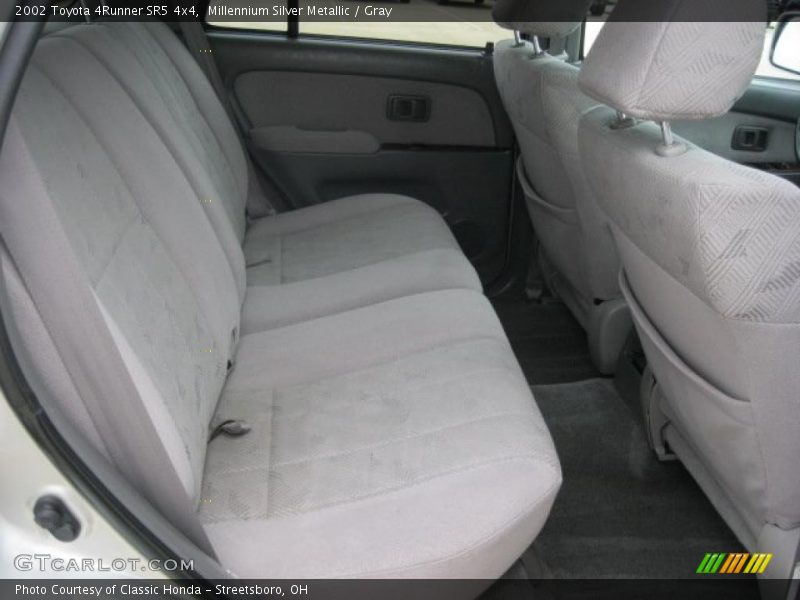 Millennium Silver Metallic / Gray 2002 Toyota 4Runner SR5 4x4