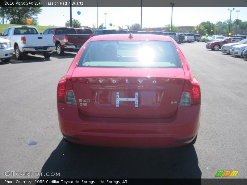 Passion Red / Quartz 2010 Volvo S40 2.4i