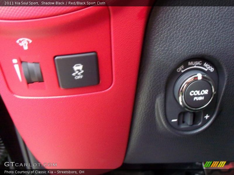 Shadow Black / Red/Black Sport Cloth 2011 Kia Soul Sport