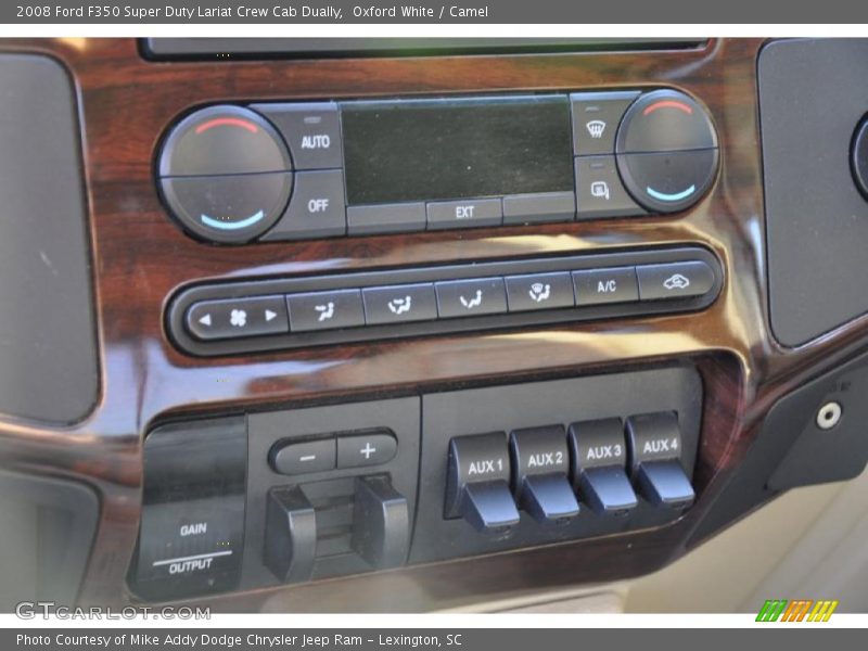 Controls of 2008 F350 Super Duty Lariat Crew Cab Dually