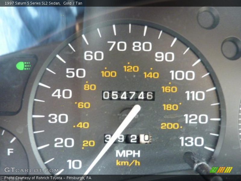 Gold / Tan 1997 Saturn S Series SL2 Sedan