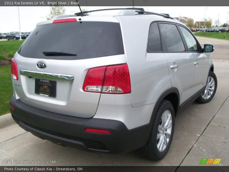 Bright Silver / Black 2011 Kia Sorento LX V6