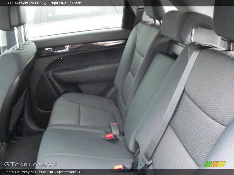 Bright Silver / Black 2011 Kia Sorento LX V6