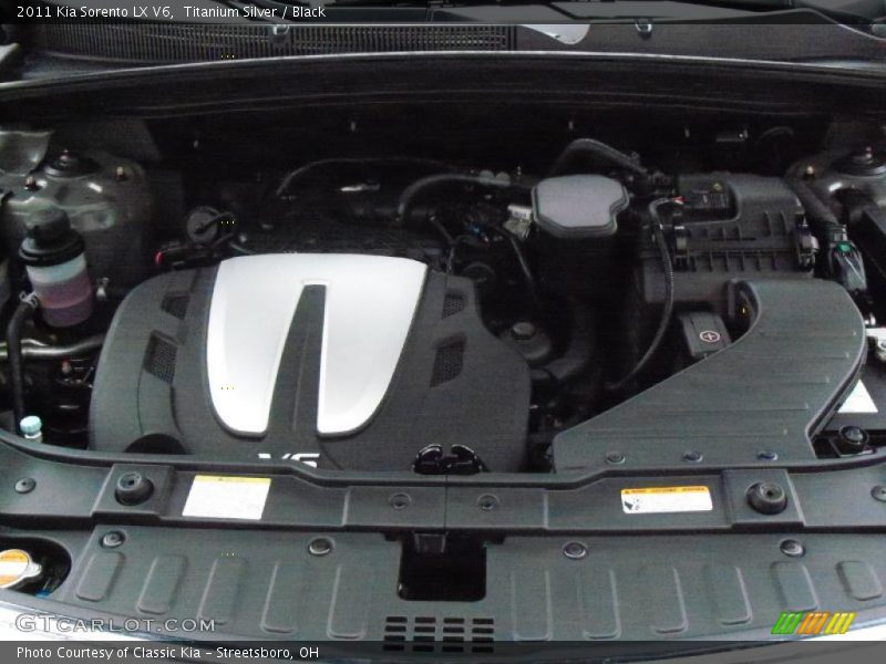 Titanium Silver / Black 2011 Kia Sorento LX V6