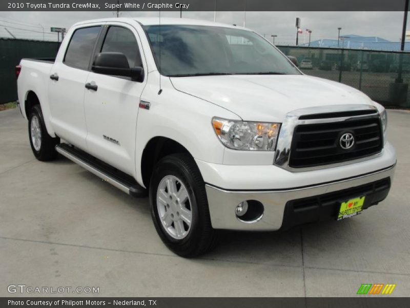 Super White / Graphite Gray 2010 Toyota Tundra CrewMax