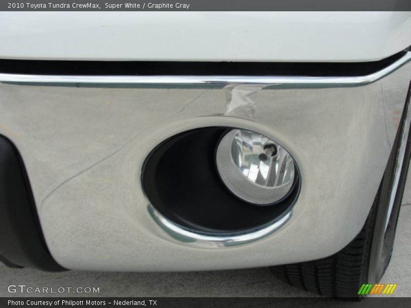 Super White / Graphite Gray 2010 Toyota Tundra CrewMax