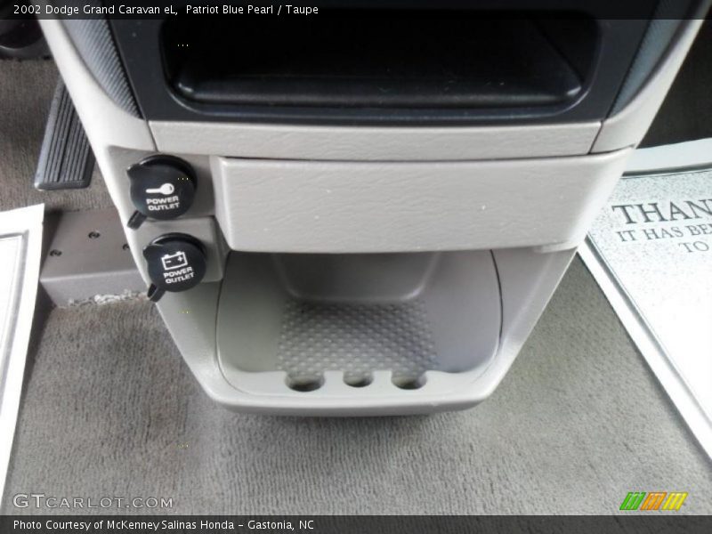 Patriot Blue Pearl / Taupe 2002 Dodge Grand Caravan eL