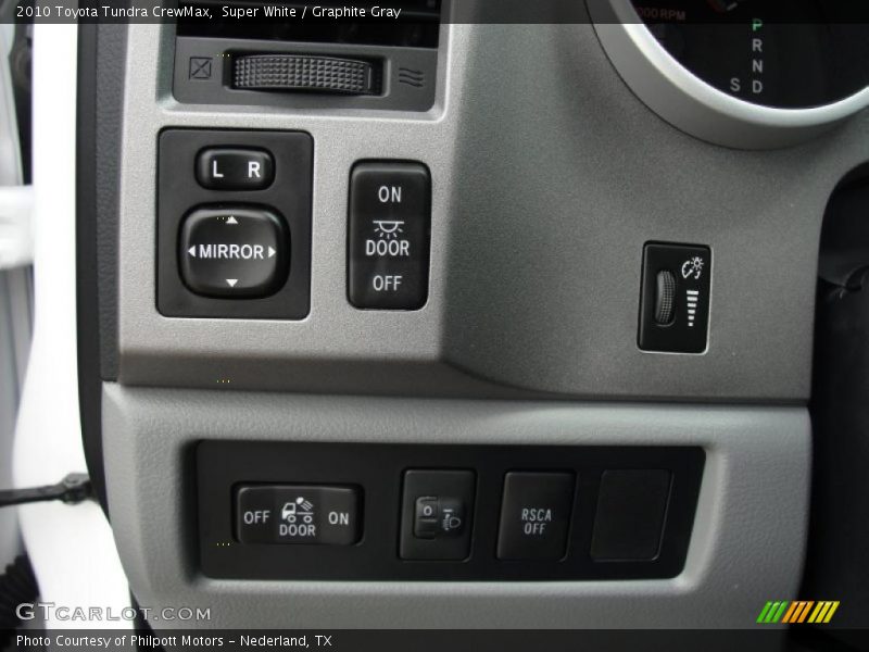Controls of 2010 Tundra CrewMax