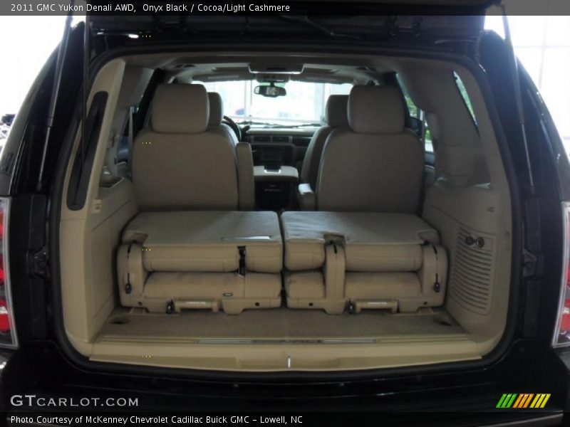 Onyx Black / Cocoa/Light Cashmere 2011 GMC Yukon Denali AWD