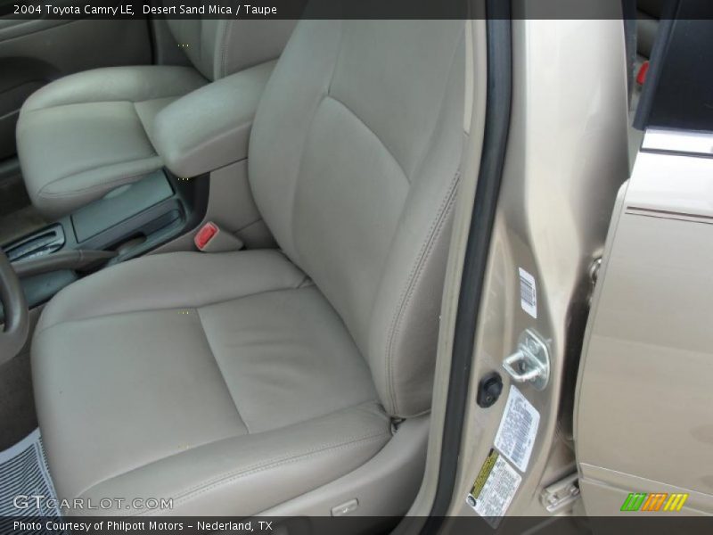 Desert Sand Mica / Taupe 2004 Toyota Camry LE