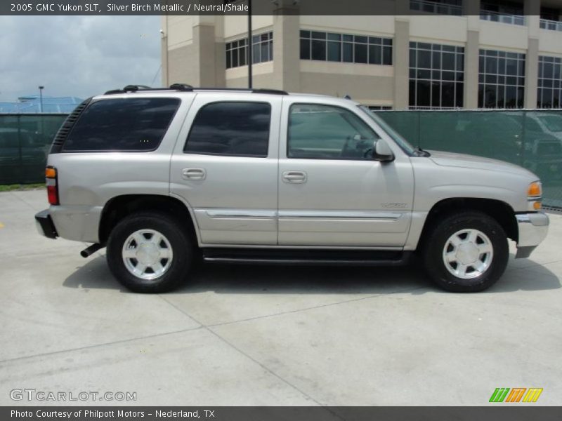 Silver Birch Metallic / Neutral/Shale 2005 GMC Yukon SLT