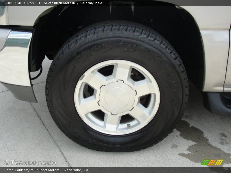 Silver Birch Metallic / Neutral/Shale 2005 GMC Yukon SLT