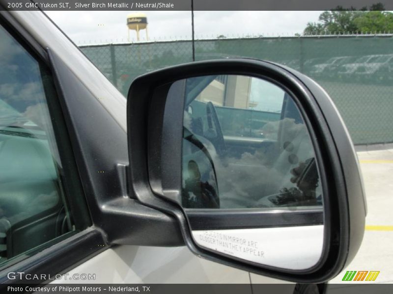 Silver Birch Metallic / Neutral/Shale 2005 GMC Yukon SLT