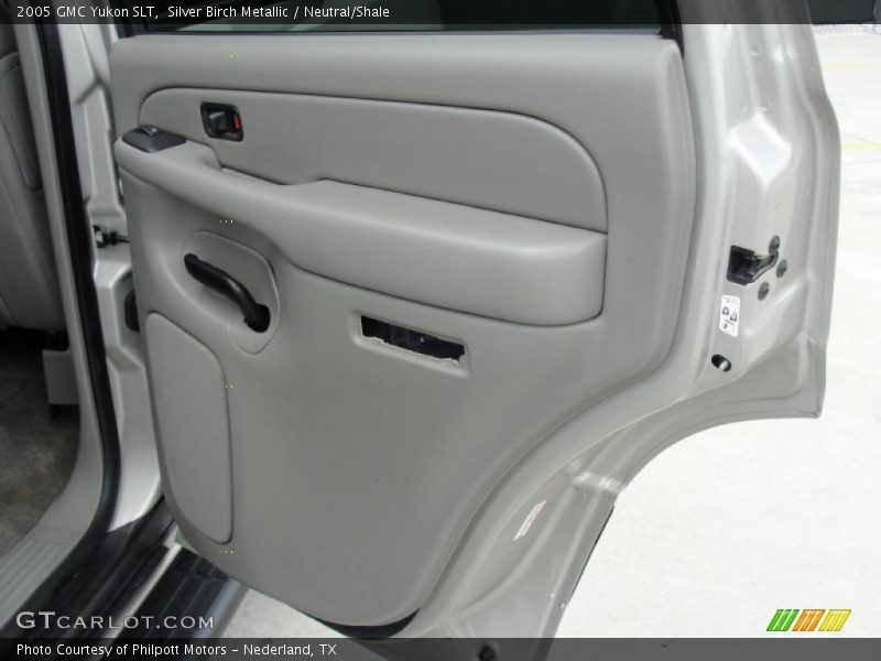 Silver Birch Metallic / Neutral/Shale 2005 GMC Yukon SLT